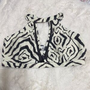 VENUS Black and White High Neck Seim Top
